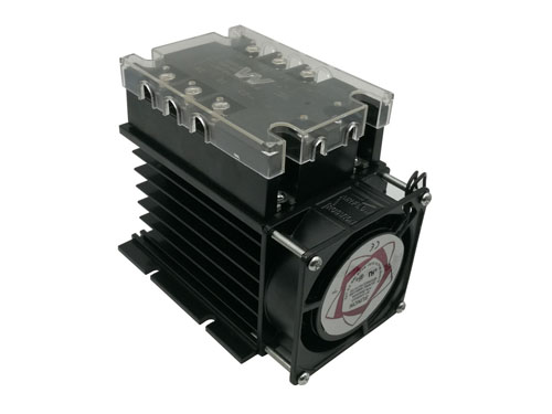 深入探讨固态继电器的功能与优势